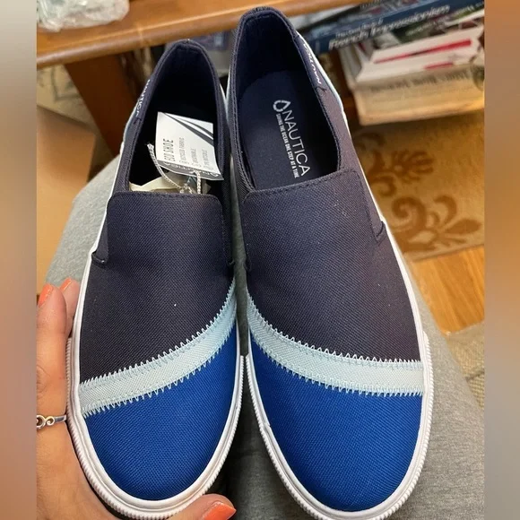 Sale!! New Nautuca sneakers blue sz 7.5m $69 - Picture 3 of 6